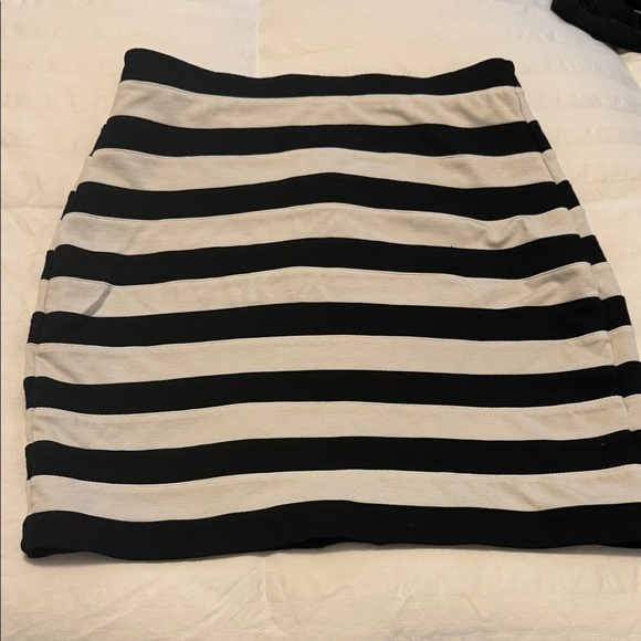 Express Black and White Striped Mini Skirt - Picture 1 of 6